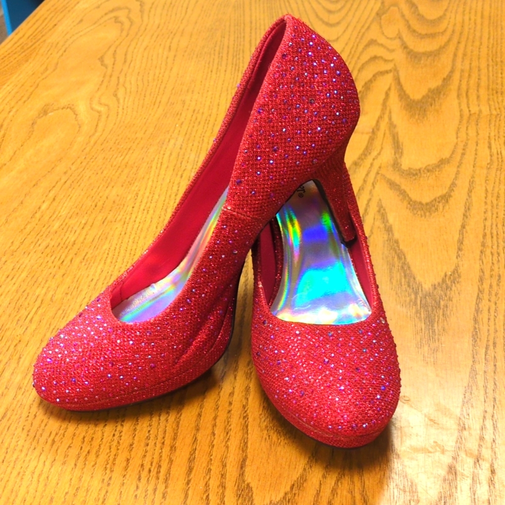 Silver Slippers red sparkly bling platform pumps Sz 10 Non-smoking Home